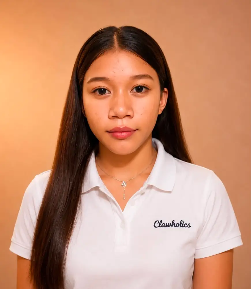 Miss Emily, Junior Technician at Clawholics by Max
